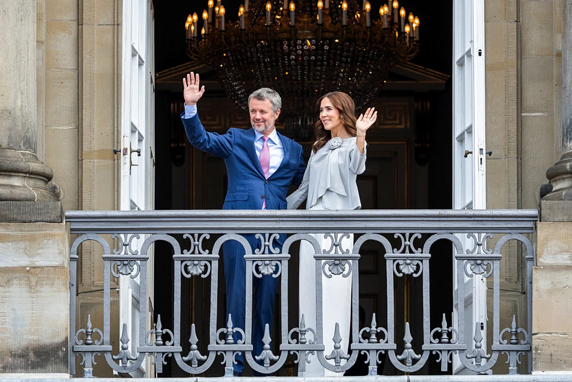 Regele Frederik al X lea al Danemarcei cu Regina Mary, Prințul Vincent și Prințesa Josephine, Foto GettyImages (2) jpg