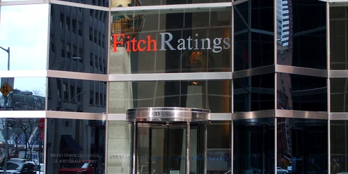 Agenţia de rating Fitch avertizeză: "Criza va continua, la nivel de intensitate variabil, și în 2012, și probabil și în anii care vin"