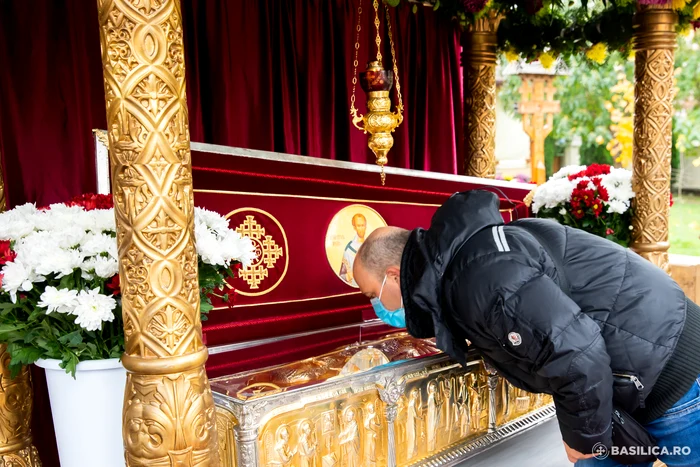 Pelerinajul la moaștele Sfântului Ioan Gură de Aur se încheie vineri searăFoto: basilica.ro/Mircea Florescu