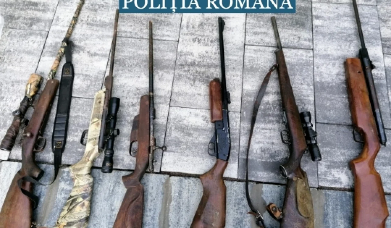 Câteva dintre armele confiscate în Covasna FOTO IPJ Covasna