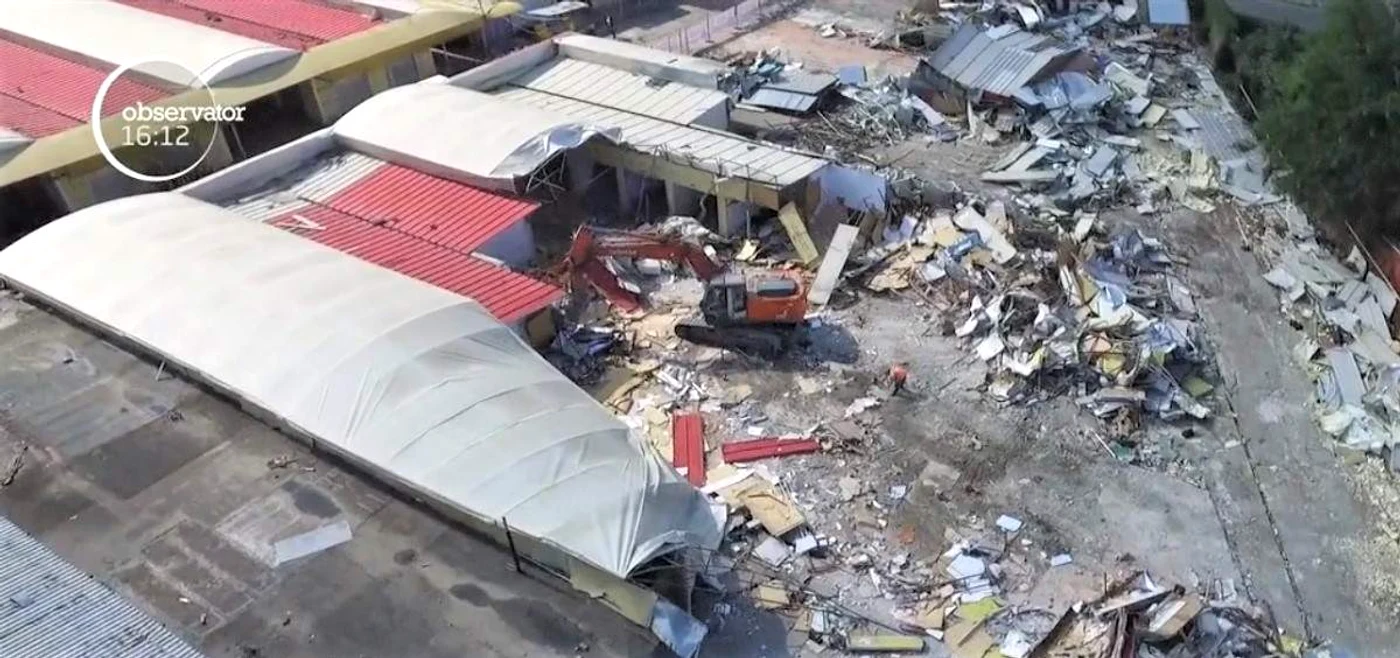 Buldozerele au pus la pământ toate construcţiilefoto: captură video