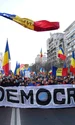 Reprezentanți ai partidului AUR și simpatizanți ai acestora și ai candidatului independent Călin Georgescu participă la o acțiune de protest cu titlul „Miting pentru democrație“ în București. FOTO Inquam Photos / George Călin