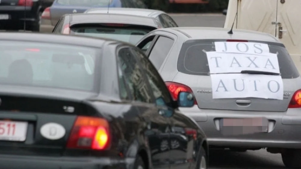 Producătorii auto cer modificarea formulei de calcul a impozitului auto: Mașinile noi sunt taxate mai mult decât cele vechi