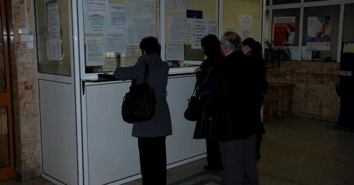 Sute de declaraţii nominale sunt depuse zilnic la sediul Casei de Pensii