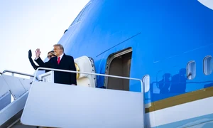 Donald si Melania Trump urca pentru ultima oara in Air Force One cu destinatia Florida. FOTO Gettyimages