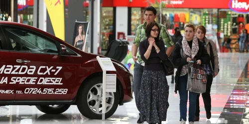 Promenada Mall este deschisă azi de la 9.00 la 22.00