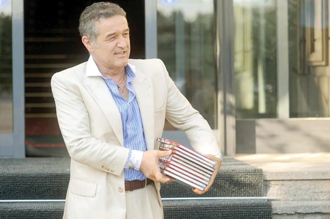 George Becali a scris cinci cărți în pușcărie (foto: Mediafax)