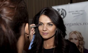 Mădălina Radu foloseşte secretul anti îmbătrânire al Stelei Popescu jpeg