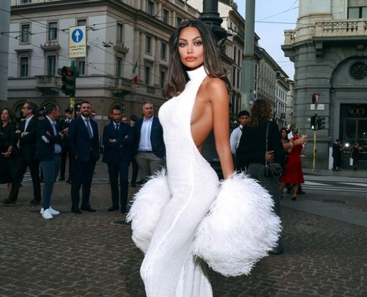 Mădălina Ghenea a întors toate privirile la un eveniment organizat în Milano. „Ești operă de artă!”