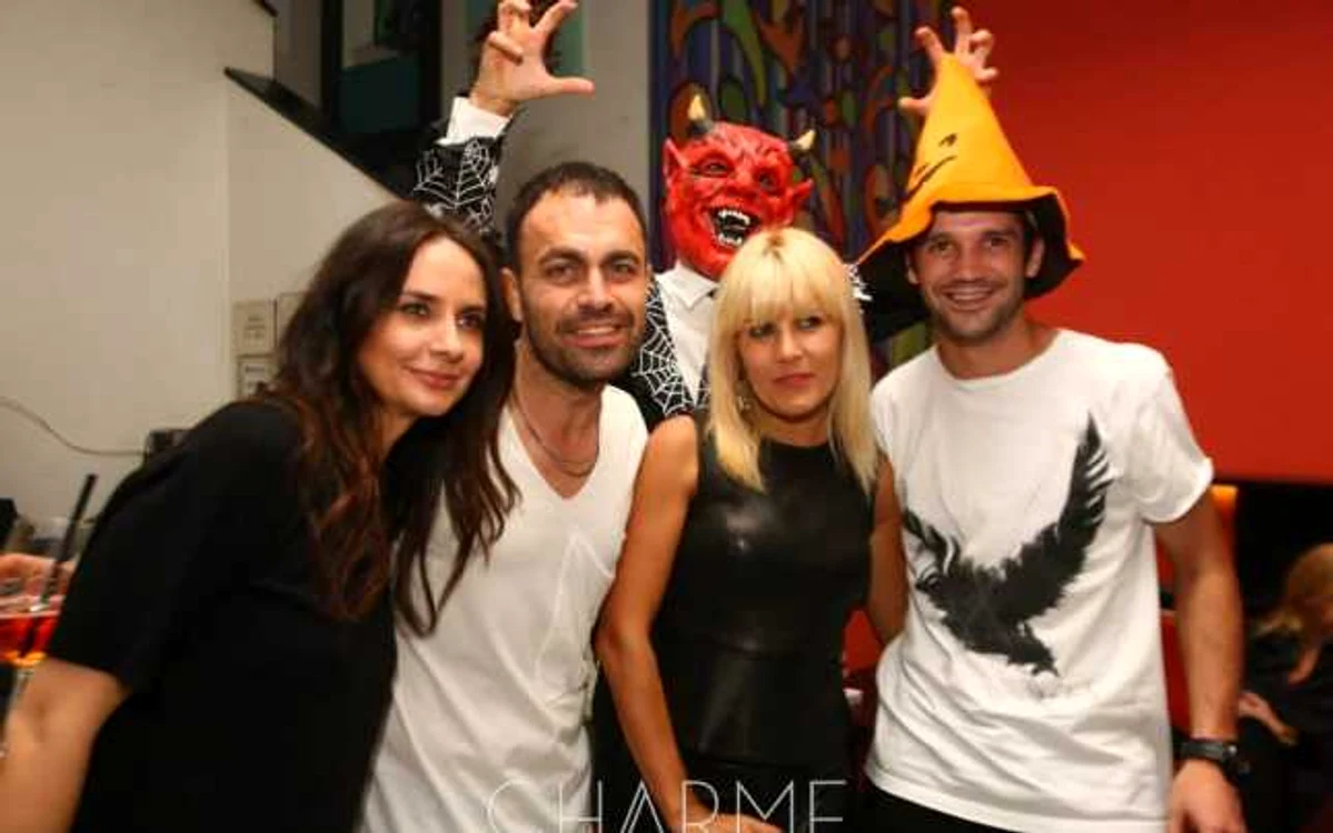 Adelina şi Cristi Chivu s-au pozat cU Elena Udrea