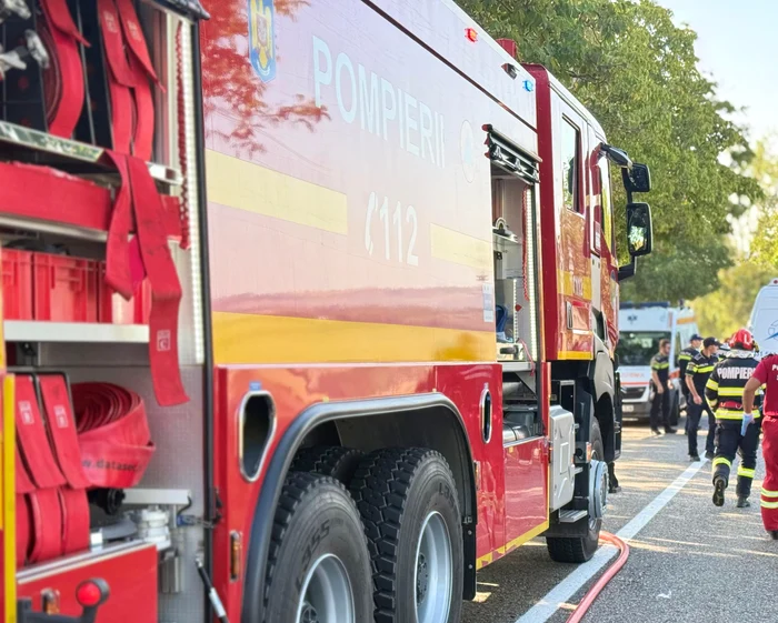 Echipaje ale ISU București-Ilfov sunt la locul incidentului. FOTO arhivă IGSU