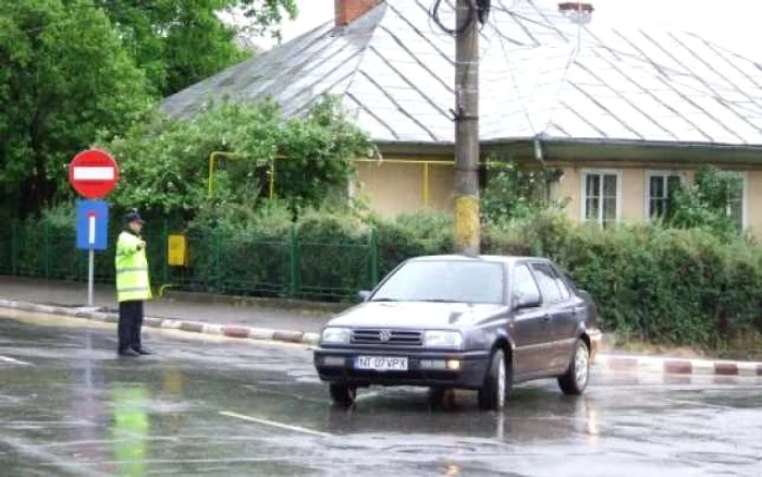 Lucrările la pasajul subteran au blocat traficul pe bulevardul Ştefan cel Mare