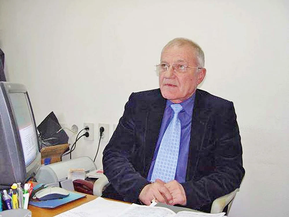 Dr. Ioan Viorel Penţea,  de la Colegiul Medicilor  Veterinari Sibiu
