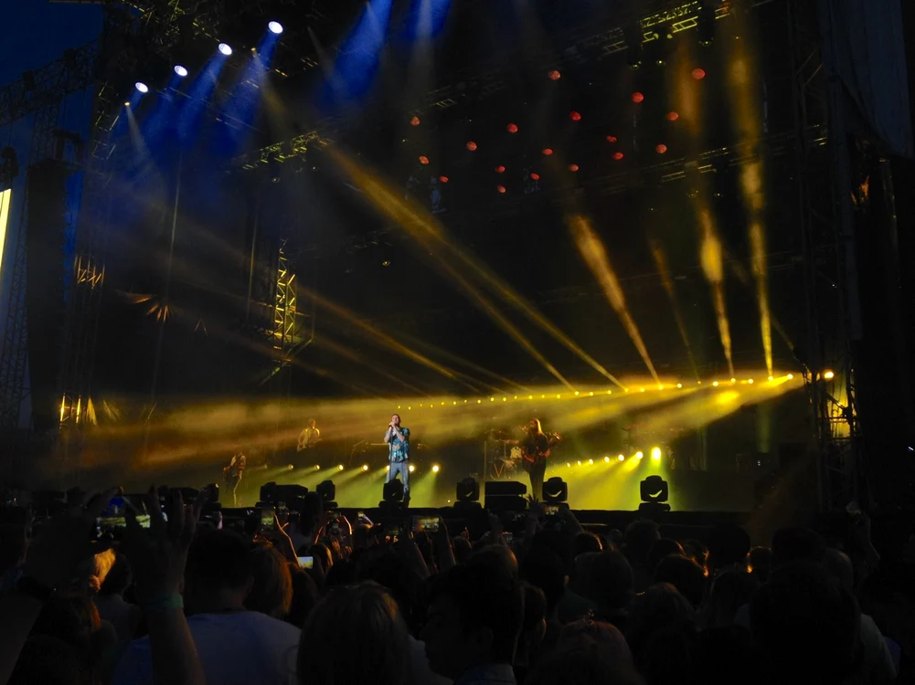Maroon 5 jpeg