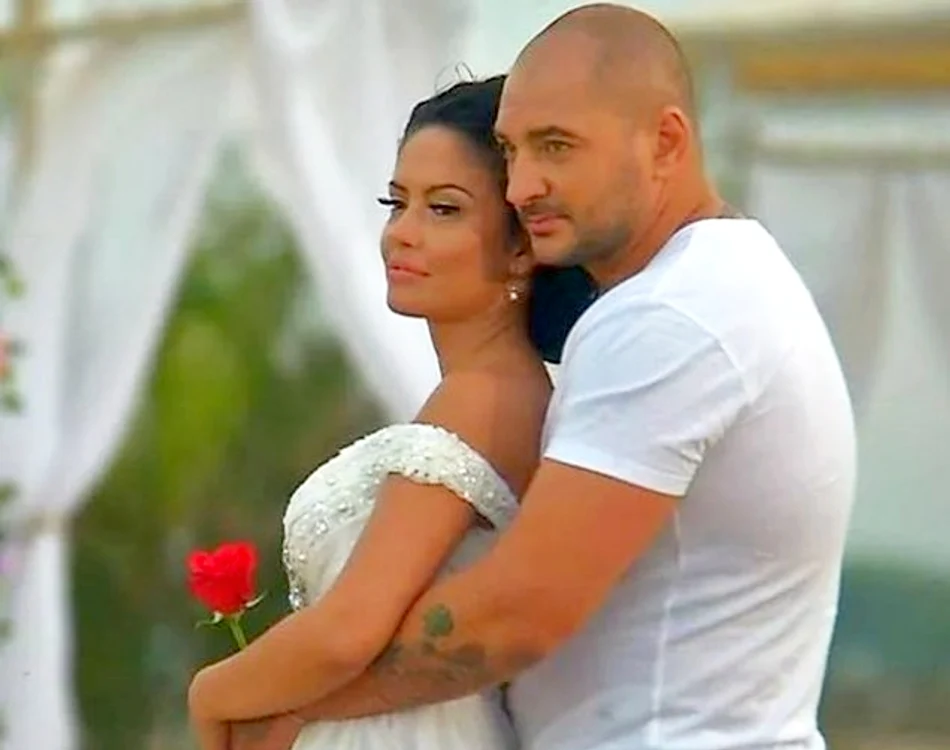 Andreea Mantea şi Cristi Mitrea au început o relaţie după "Burlăciţa", dar s-au despărţit cu scandal