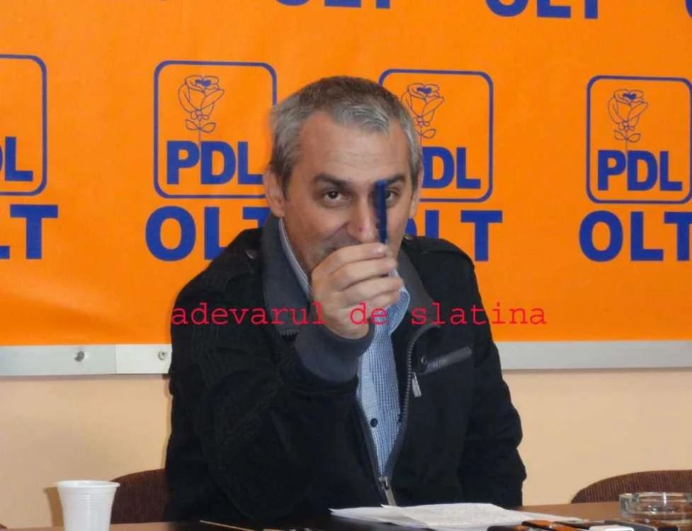 Dan Bălăşescu, fost secretar general al PDL Olt, dovedeşte încă o dată că ştie să îşi urmărească... interesele