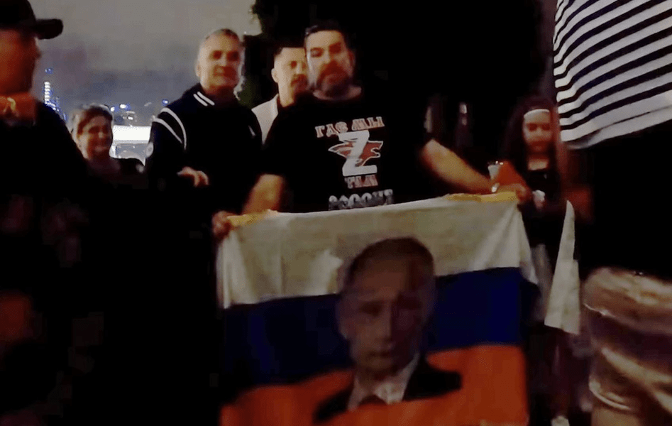 Decizia luată de tatăl lui Djokovici, după ce s-a pozat cu portretul lui Putin