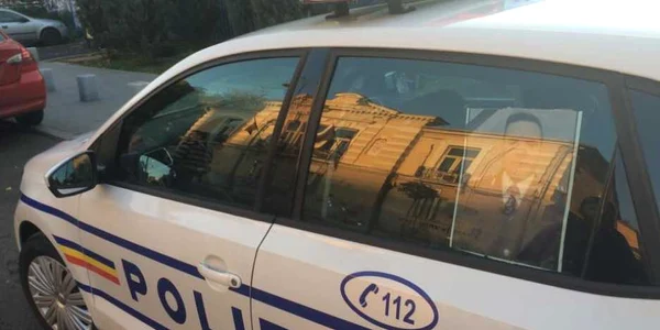 masina politie cu foto bogdan gigina foto ramona ursu