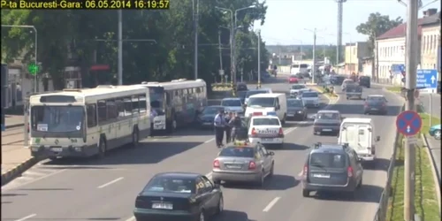 Hot pruins in trafic