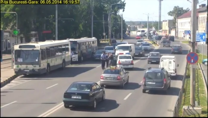 Hot pruins in trafic