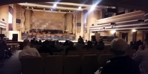 5bc5d454df52022f7590304e jpg