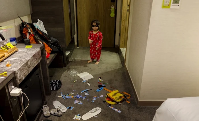 Micuța de doi ani a făcut tot ce i-a trecut prin cap