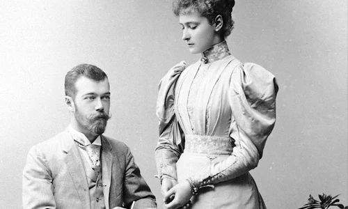 Nicolae al II lea şi Alexandra: iubirea interzisă a ultimilor Romanovi png