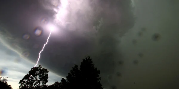 vreme fulger furtuna meteo cod 