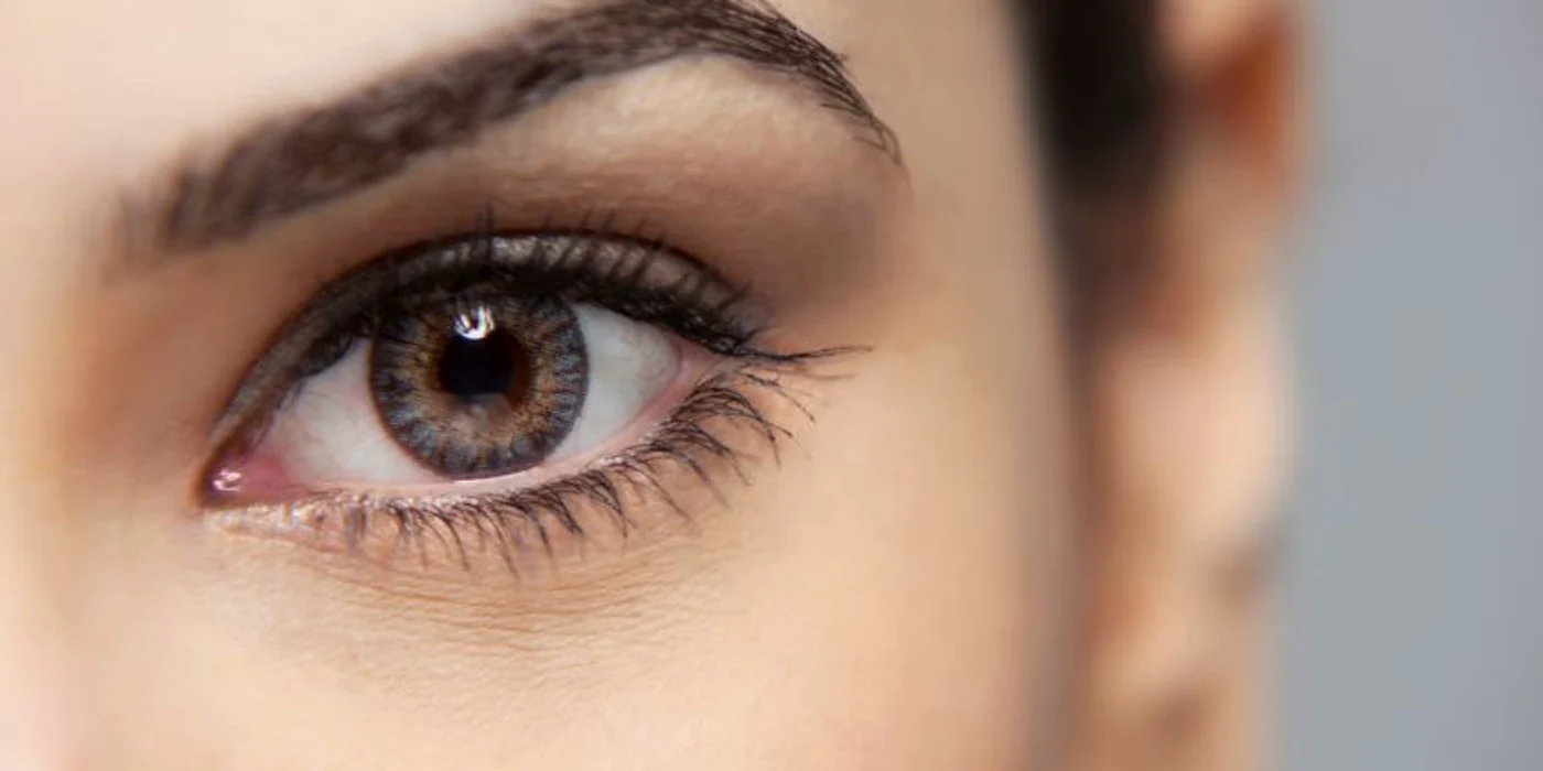 
    Persoanele cu ochi negri au un risc de 1.5-2.5 ori mai mare de a suferi de cataractăclickpentrufemei.ro  