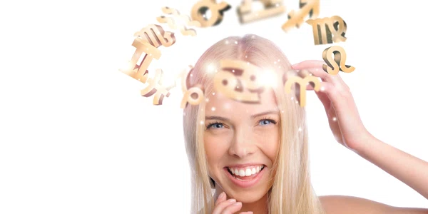 fata blonda zodii horoscop shutterstock 109970870 jpg