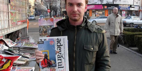 Adrian Stoica vrea să călătorească cu ghidurile publicate de „Adevărul“