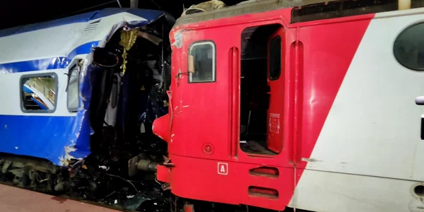 accodent tren isu jpeg