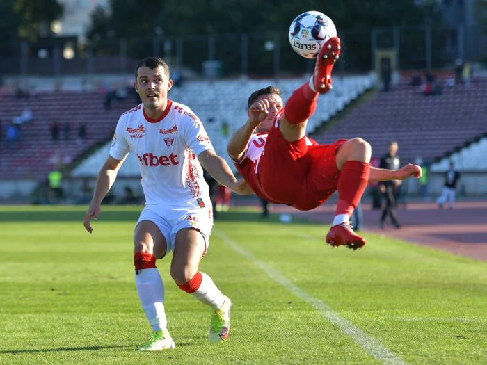 
    DInamovistul Torje a adus spectacolul la echipa luiFOTO: Sportpictures.eu  