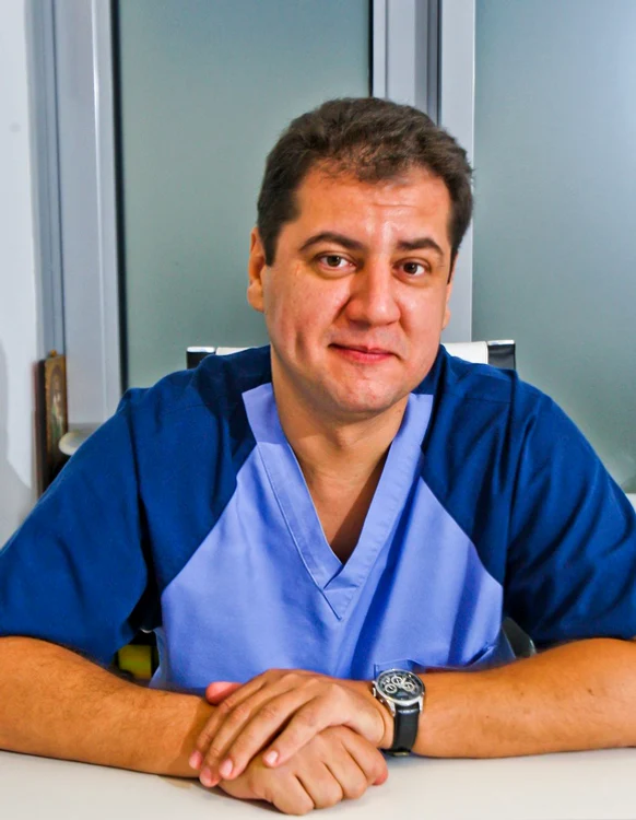 Dragoș Zamfirescu este președintele Asociației Chirurgilor Plastici din România