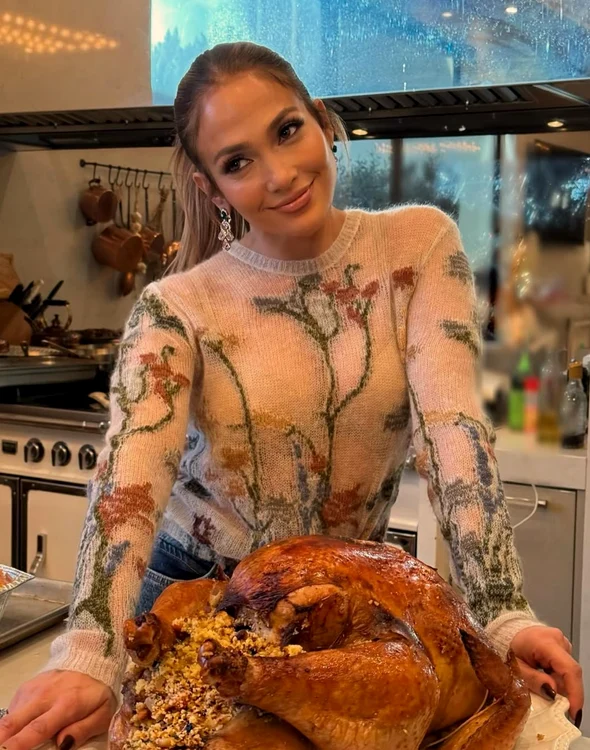 Jennifer Lopez, J Lo, Instagram (1) png