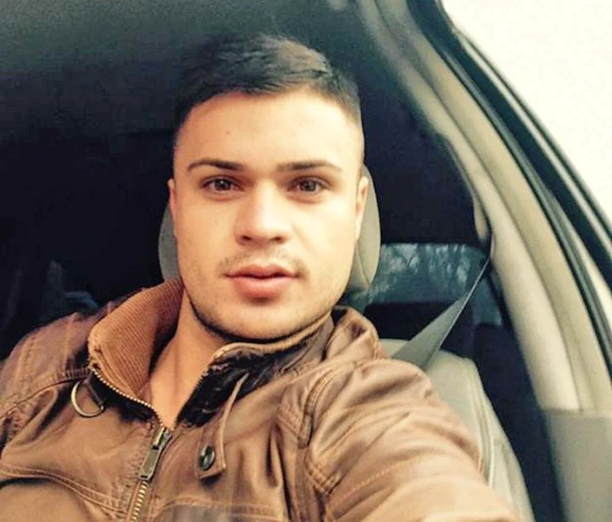 
    Mihai Pelin ar fi trebuit să se însoare sâmbătă, dar e ţinut în spital  