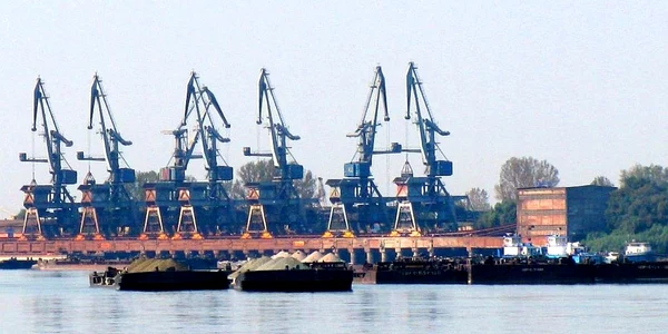 Portul de marfuri Galaţi. Foto