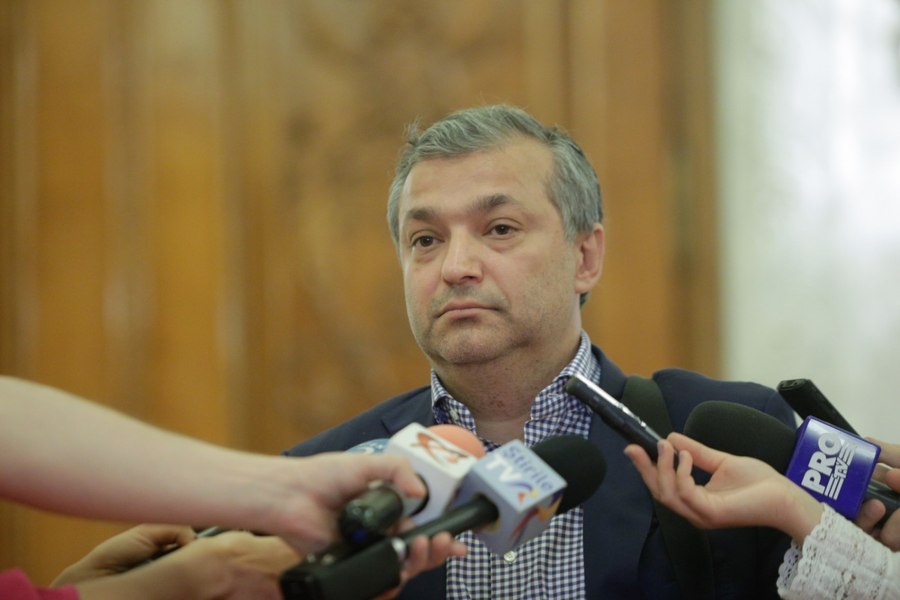 Derapaj la Realitatea Plus la adresa lui Dan Andronic. „Nu are cu ce să fie bărbat”. Reacţia jurnalistului