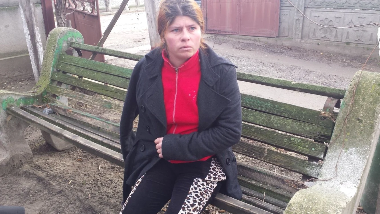 Femeia care susţine că a fost violată FOTO Corina Macavei