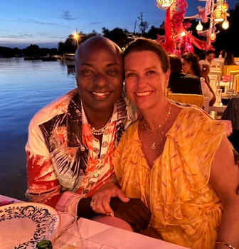 Șaman lună de miere, Instagram