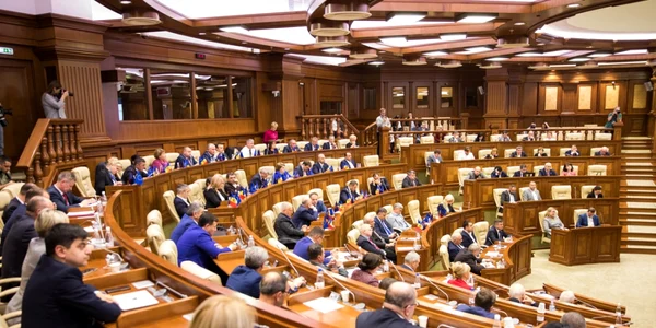 Parlament Moldova