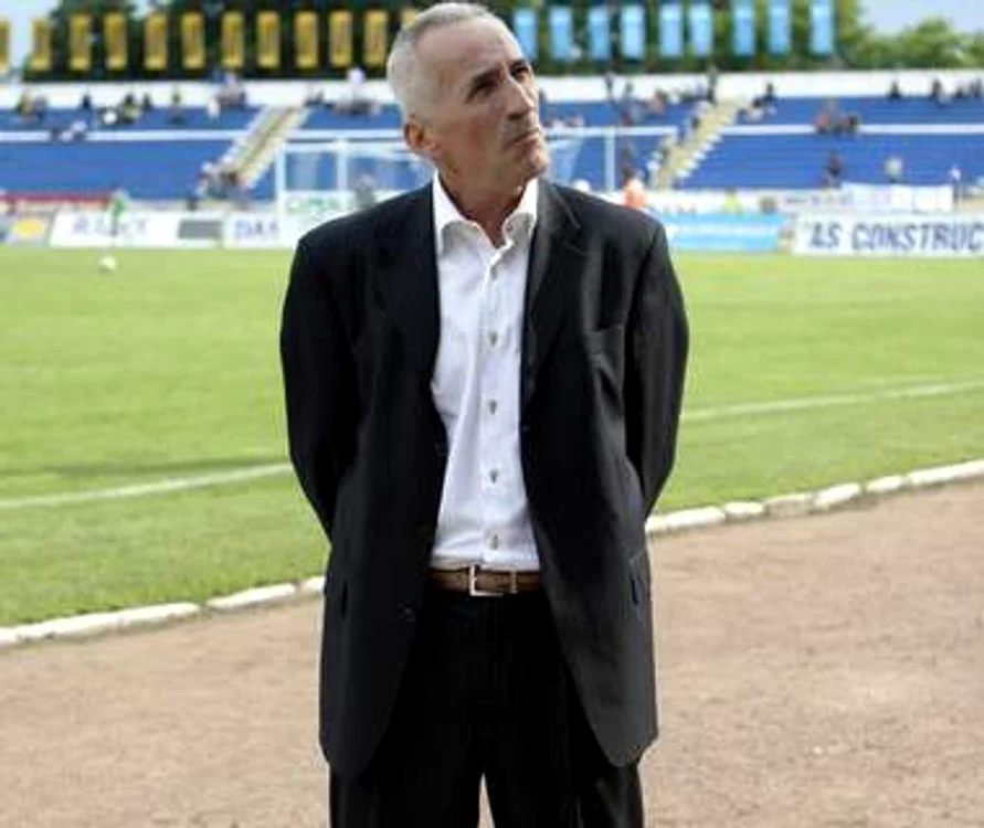 
    Marius Stan  