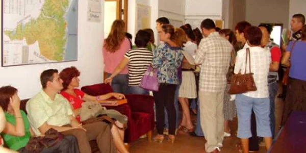 Bacău: Trei concurenţi pe loc la examenul de titularizare