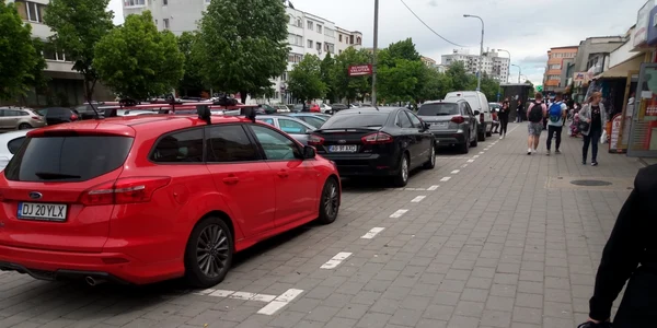 parcare pe trotuar pitesti