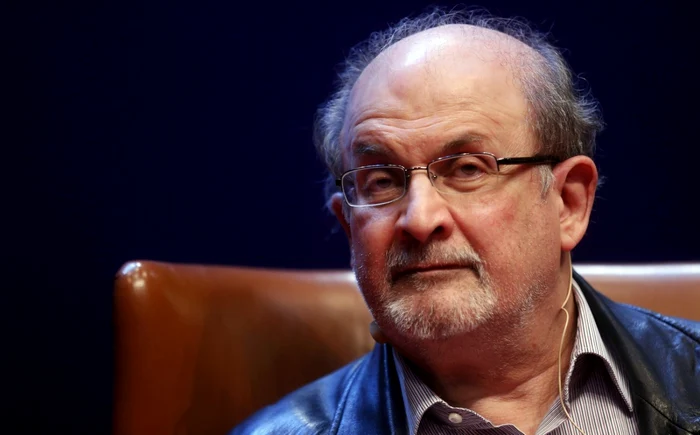 Scriitorul Salman Rushdie a fost înjunghiat la New York FOTO EPA-EFE