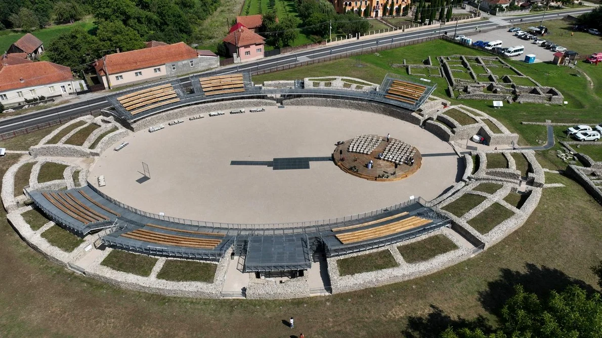 Amfiteatrul roman de la Ulpia Traiana Sarmizegetusa, redeschis publicului (© Consiliul Județean Hunedoara)