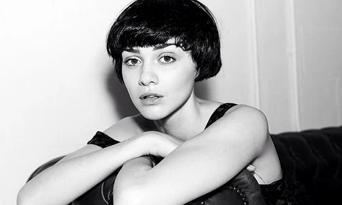 Emma Appleton a şters de pe Twitter mesajul primit de la Terry (Foto: Instagram) jpeg