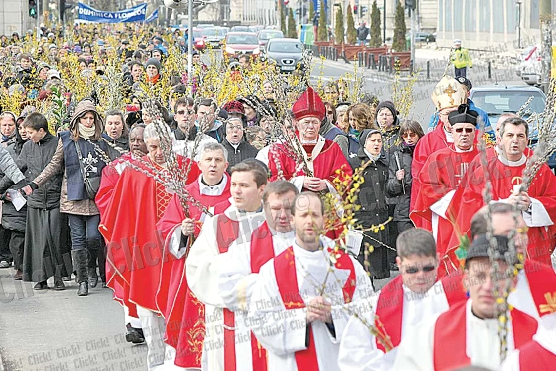 10.000 de credincioşi au venit  să-şi sfinţească icoanele (Fotografii: Sever Gheorghe )