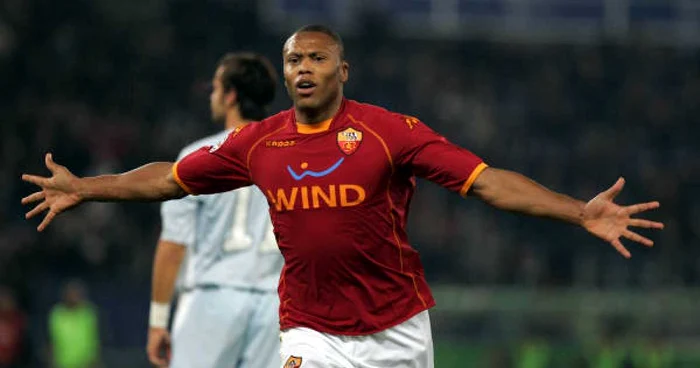 Julio Baptista