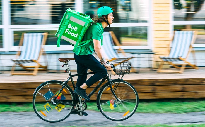 Ce gest a făcut un curier din Sri Lanka după o livrare Bolt / foto: arhiva Click!